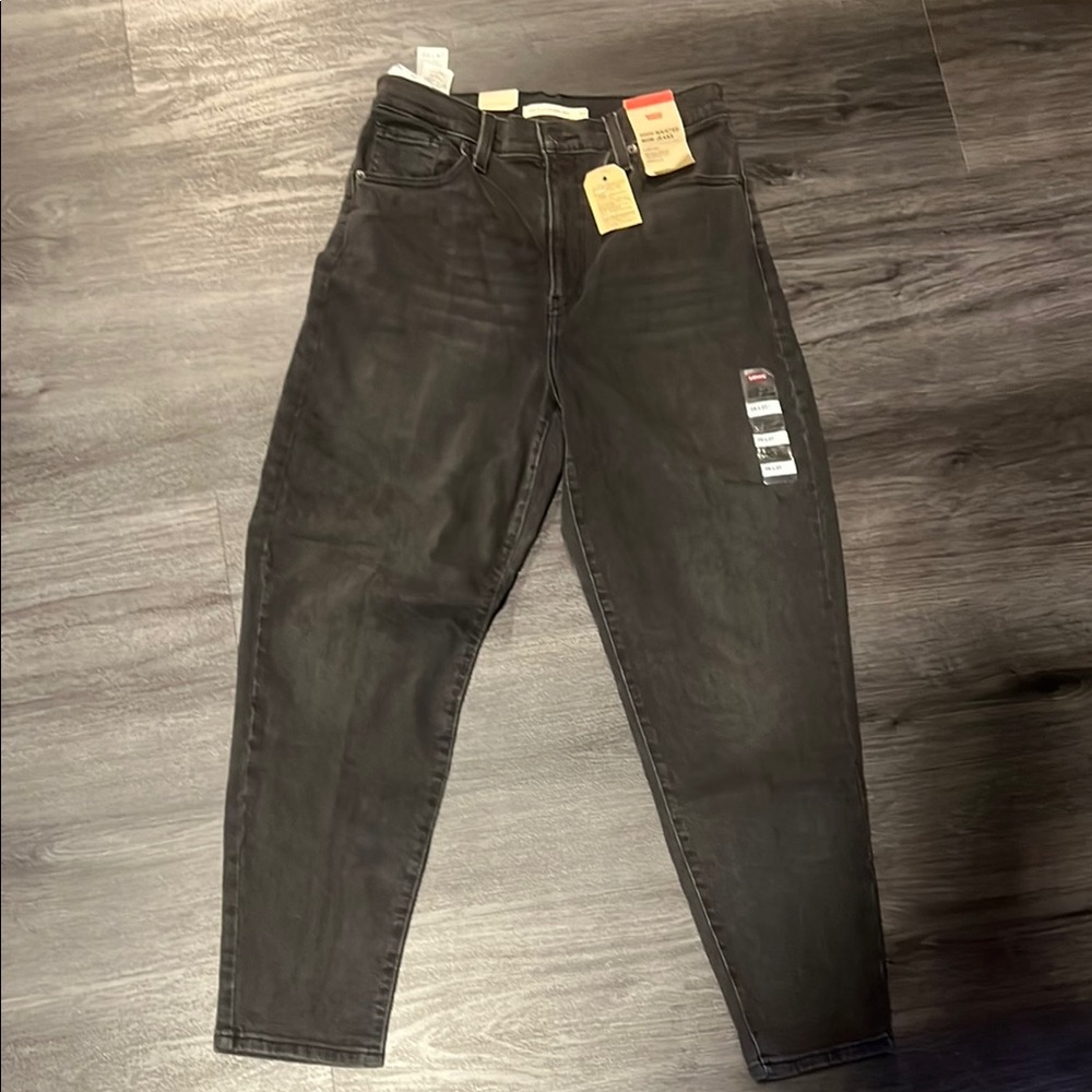 Levi's high waisted Mom jeans